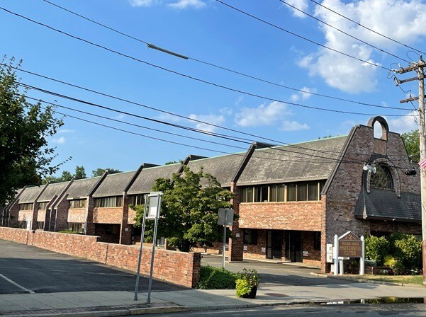 More Photos Of 2 Hillside Ave, Williston Park Medical For Sale