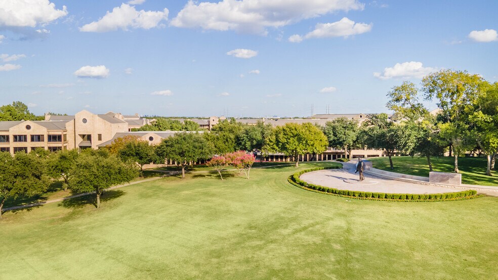 More Photos Of 5020 Riverside, Irving Unknown For Lease