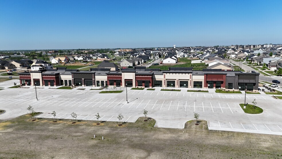 More Photos Of 1630 S Ankeny Blvd, Ankeny General Retail For Lease