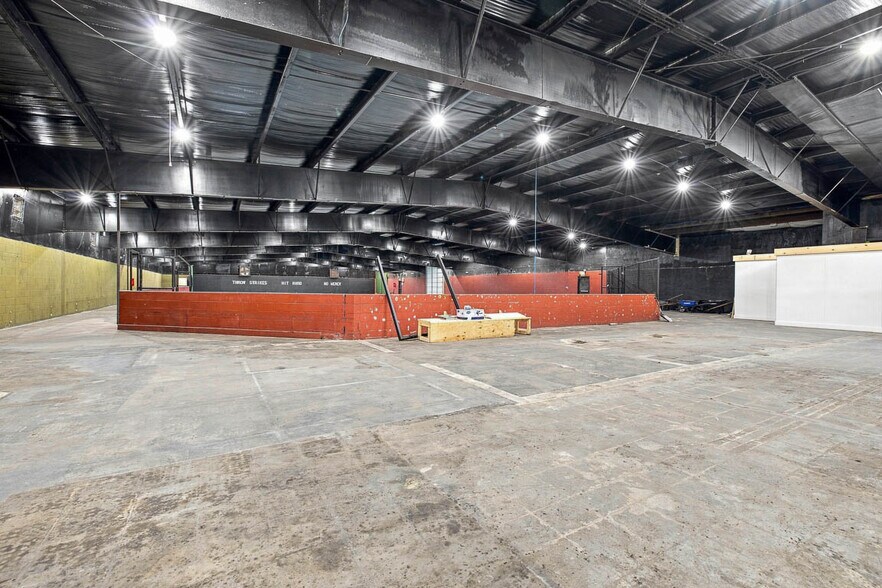 More Photos Of 3811 Darien Hwy, Brunswick Flex For Sale