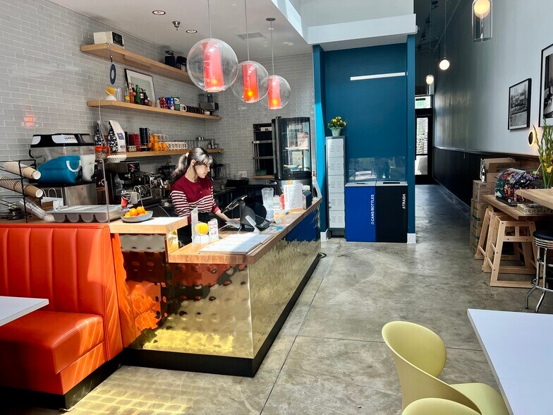 More Photos Of 5805 York Blvd, Los Angeles Restaurant For Lease