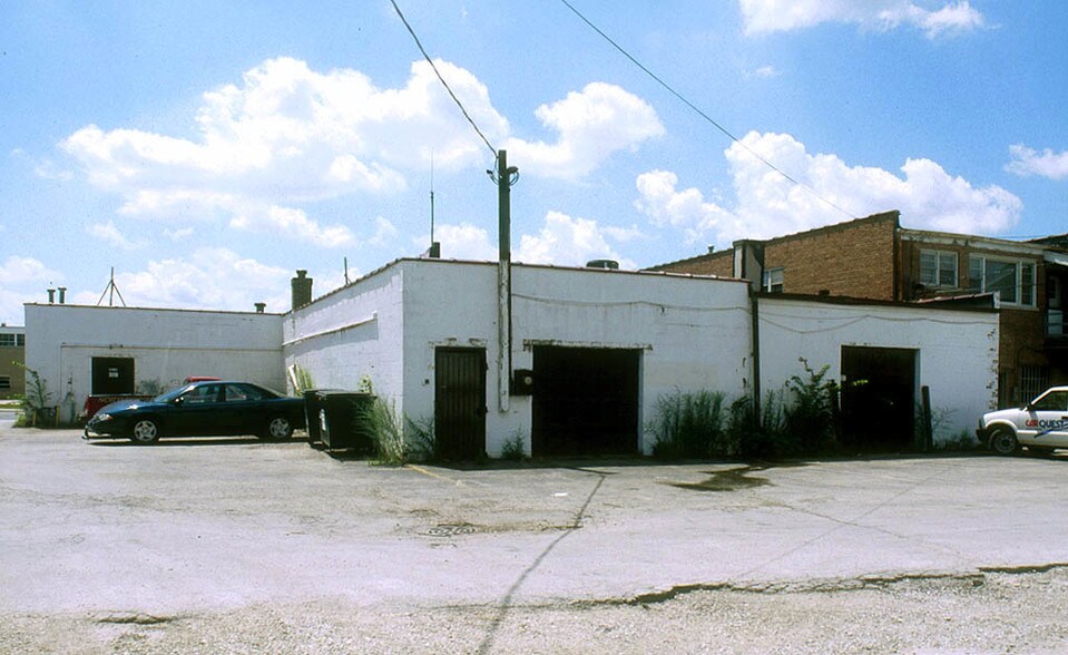 More Photos Of 9514 W Grand Ave, Franklin Park Storefront For Sale