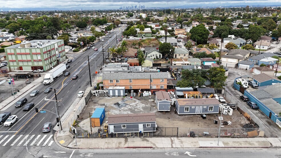 More Photos Of 11936 S Central Ave, Los Angeles Land For Sale