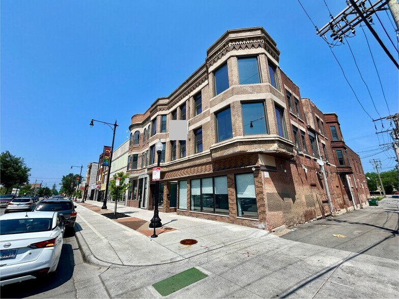 More Photos Of 9139 S Commercial Ave, Chicago General Retail For Lease
