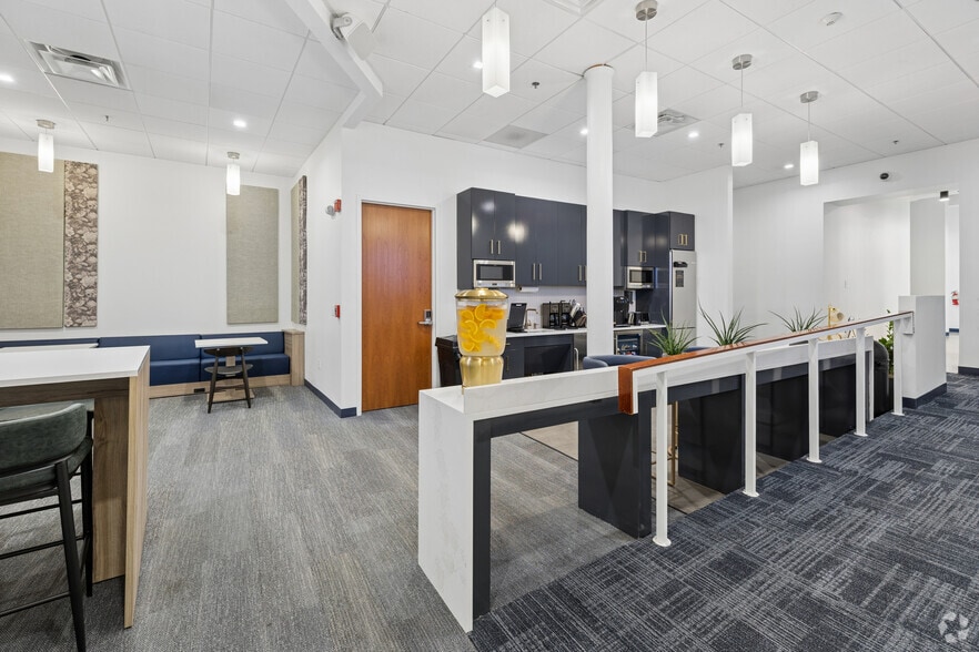 More Photos Of 50 Franklin St, Boston Loft Creative Space For Sale