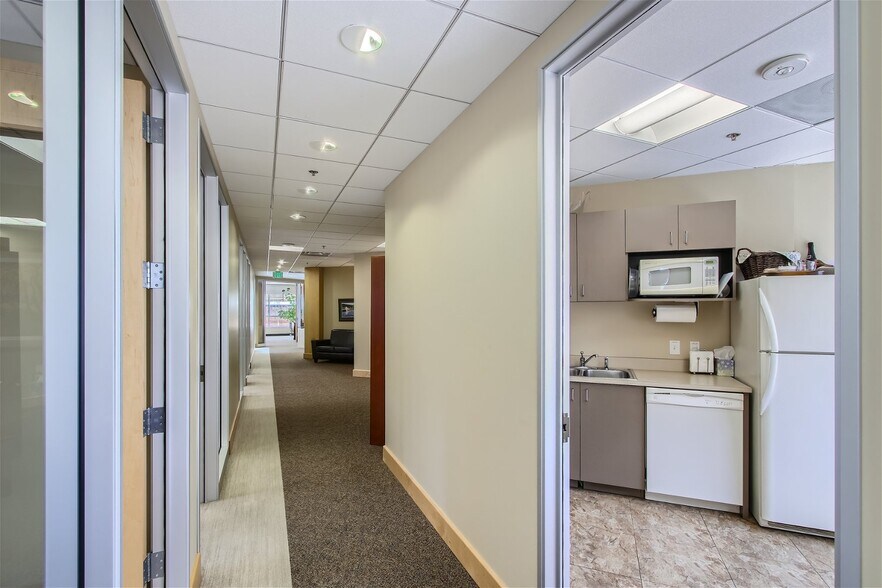 More Photos Of 1800 Glenarm Pl, Denver Office For Sale
