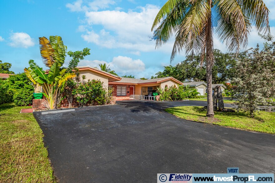 More Photos Of 3660 NW 80th Ave, Coral Springs Multifamily For Sale