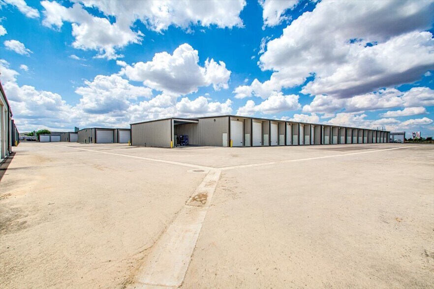 More Photos Of 7373 S Federal Way, Boise Self Storage For Sale