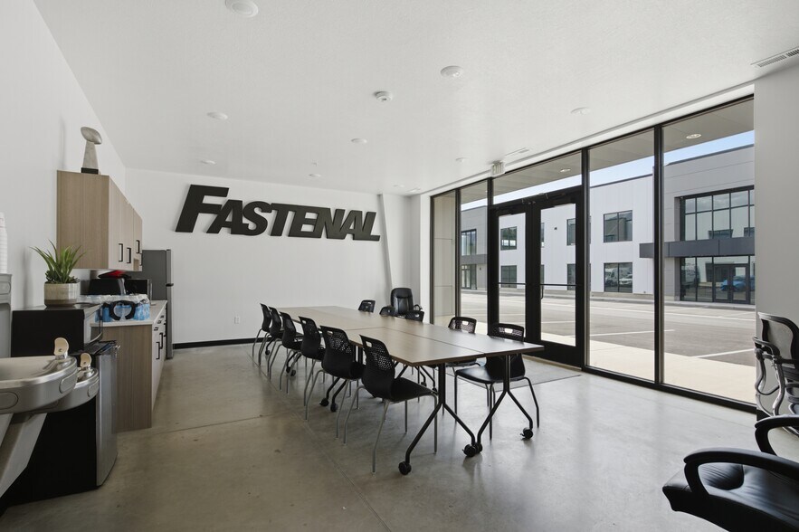 More Photos Of 1204 N 2000 W, Farr West Light Manufacturing For Sale