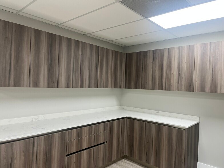 More Photos Of 1200 NW 78th Ave, Doral Unknown For Lease