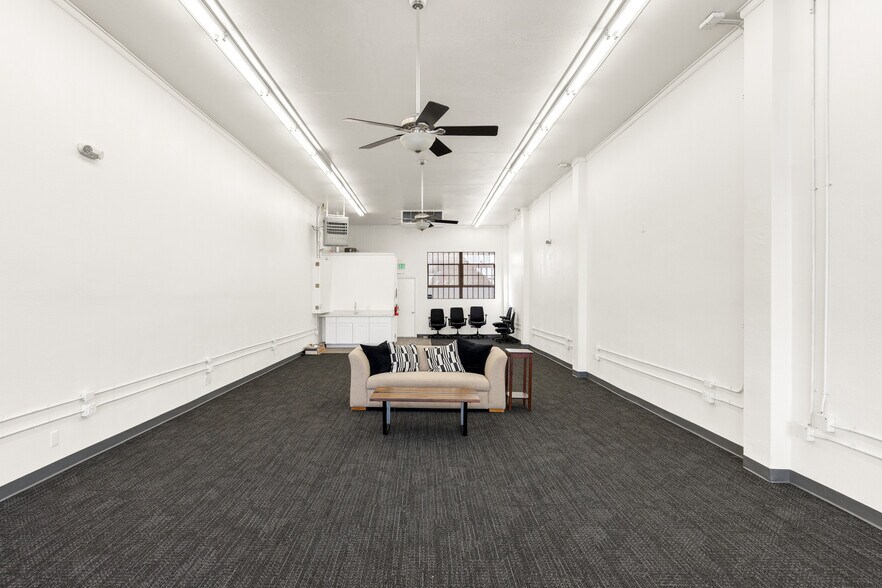 More Photos Of 2041 Bird St, Oroville Office For Lease
