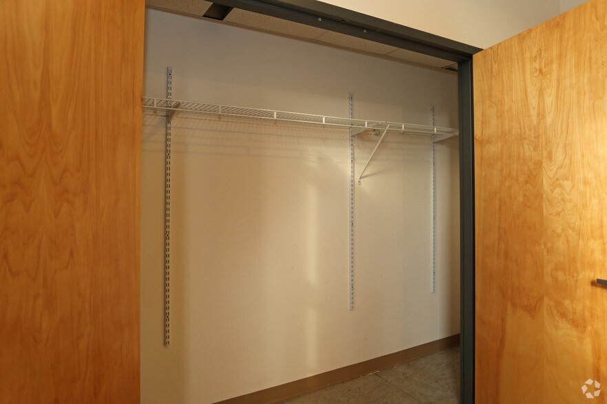 More Photos Of 87 N Clinton Ave, Rochester Apartments For Lease