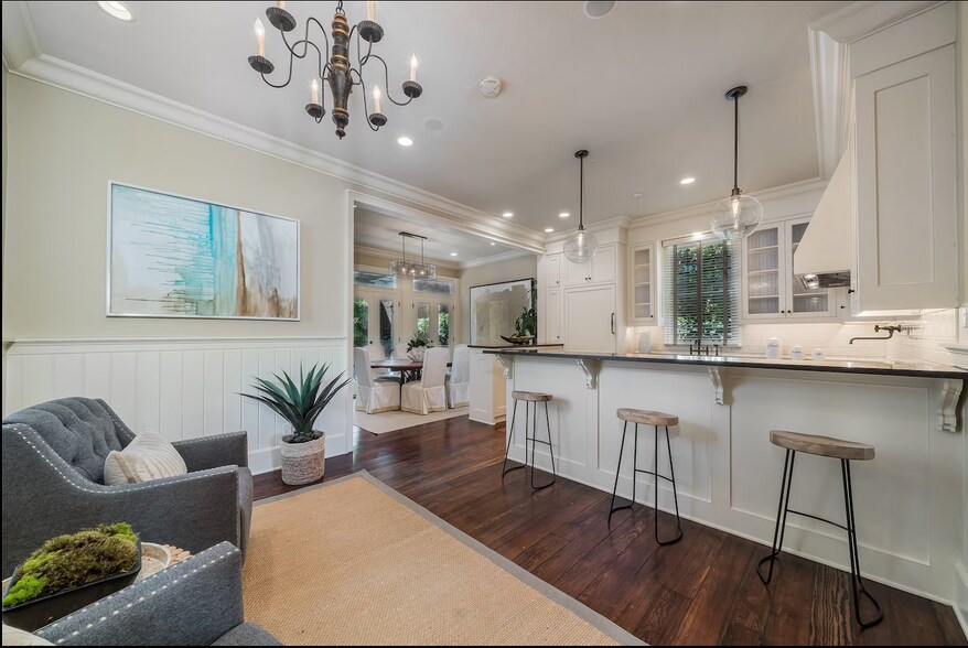 More Photos Of 2315 Routh St, Dallas Office Residential For Sale