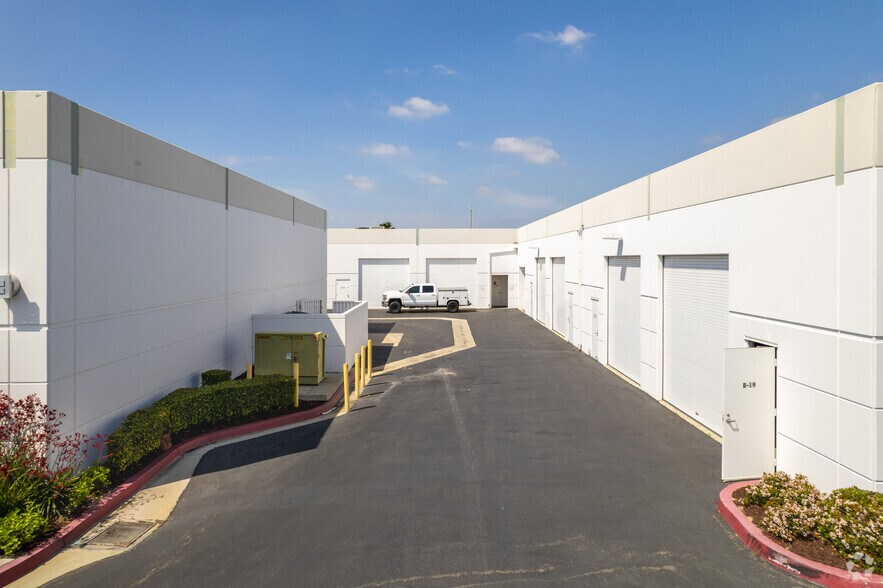 More Photos Of 25691 Atlantic Ocean Dr, Lake Forest Light Distribution For Lease