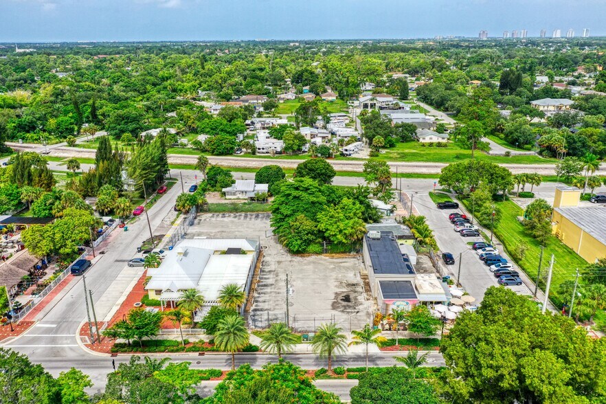 More Photos Of 27550 Old 41 Rd, Bonita Springs Restaurant For Lease