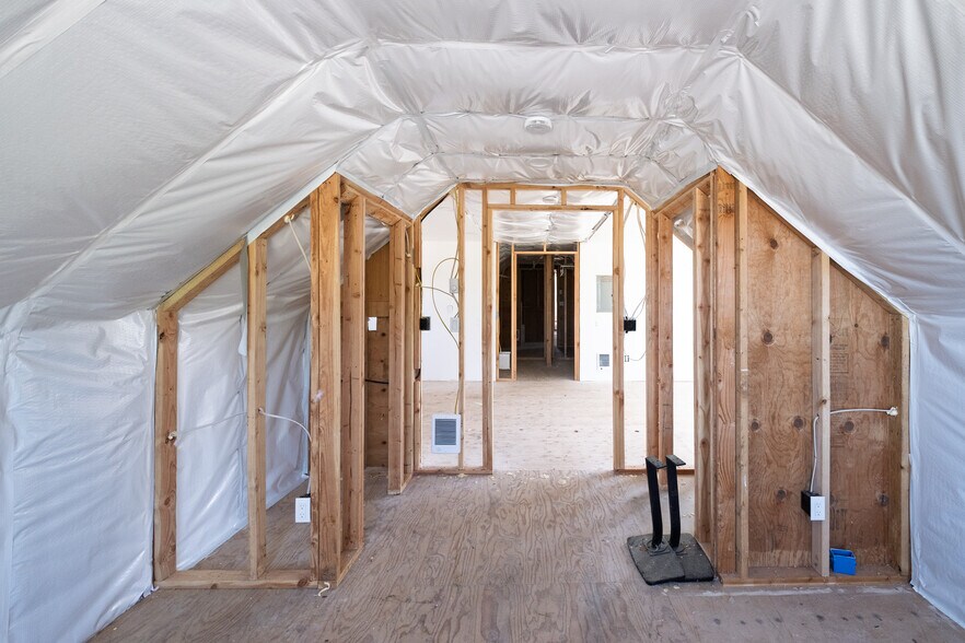 More Photos Of 14969 W Bow Hill Rd, Bow Bar For Sale