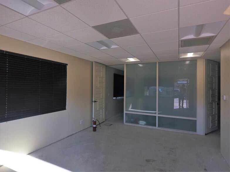 More Photos Of 101 Richfield Ave, El Cajon Office For Sale