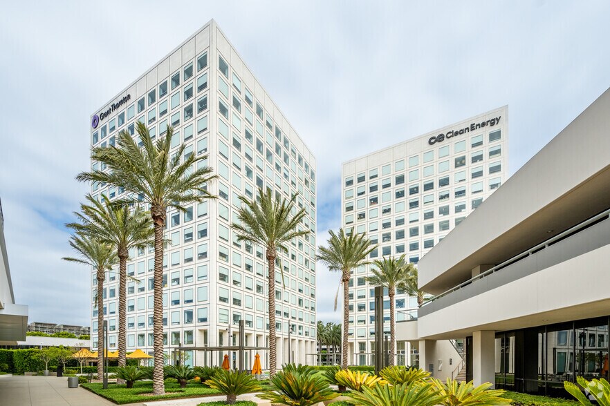 More Photos Of 4695 MacArthur Ct, Newport Beach Office For Lease