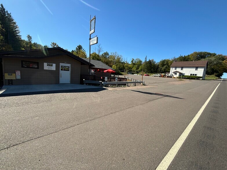 More Photos Of 951 14th Ave, Almena Restaurant For Sale