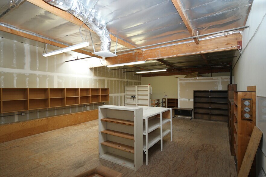 More Photos Of 4125 Market St, Ventura Light Manufacturing For Sale