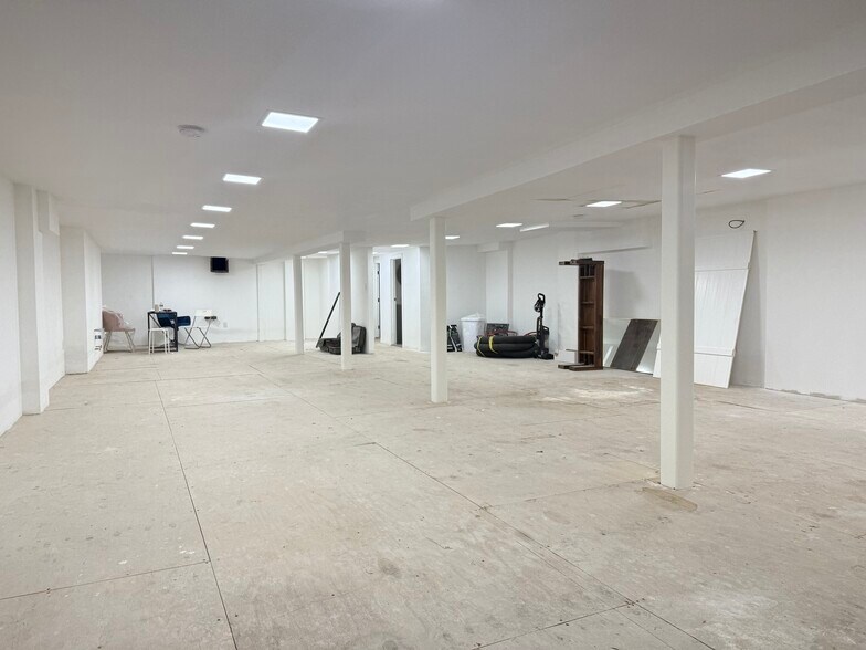 More Photos Of 322 E 6th St, New York Multifamily For Sale