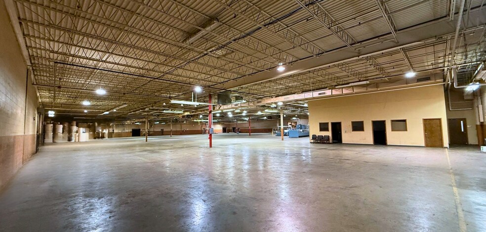 More Photos Of 212 National Ave, Spartanburg Manufacturing For Lease