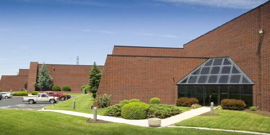 Primary Photo Of 1702-1704 Hempstead Rd, Lancaster Warehouse For Lease