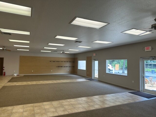 More Photos Of 718 60th Street Ct E, Bradenton Auto Repair For Sale