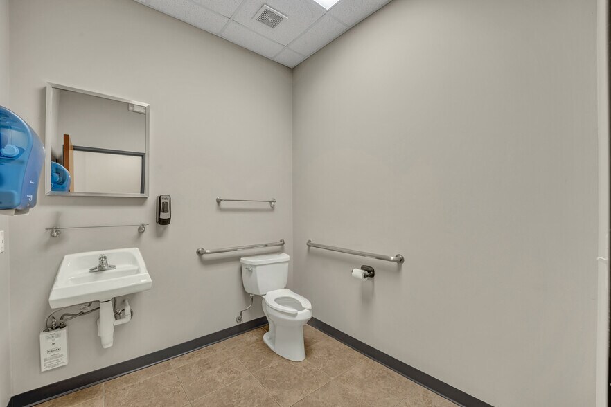 More Photos Of 1804 Owen Ct, Mansfield Light Distribution For Sale