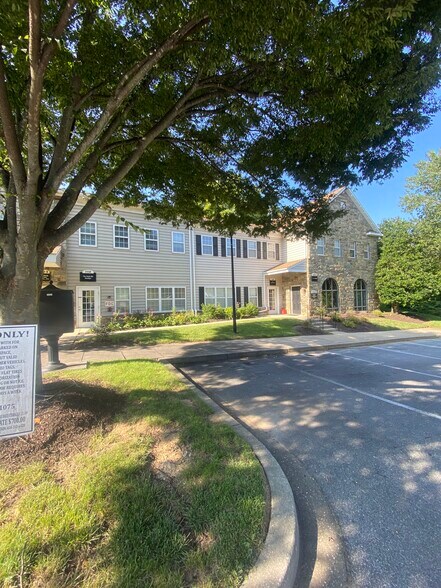 More Photos Of 7300-7320 Grace Dr, Columbia Unknown For Lease