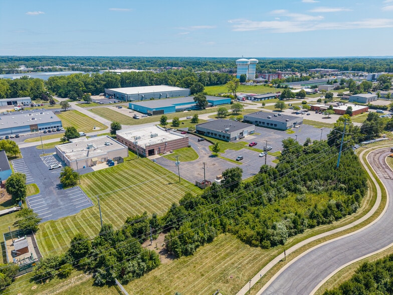 More Photos Of 275 Outerbelt St, Columbus Office For Sale