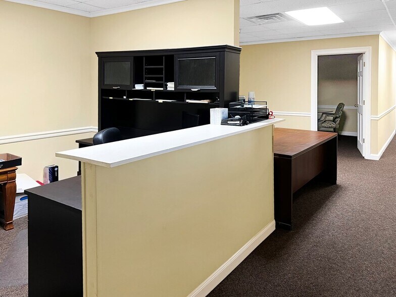 More Photos Of 205 Patton St, Danville Office For Lease