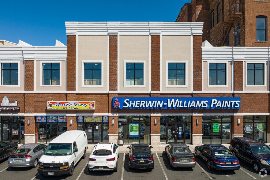 More Photos Of 90 Dayton Ave, Passaic Warehouse For Lease