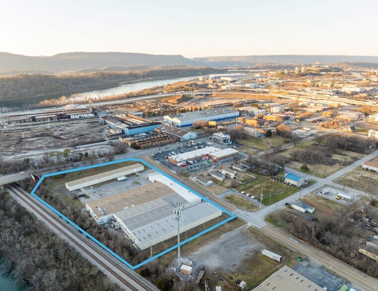 More Photos Of 300 W 28th St, Chattanooga Manufacturing For Sale