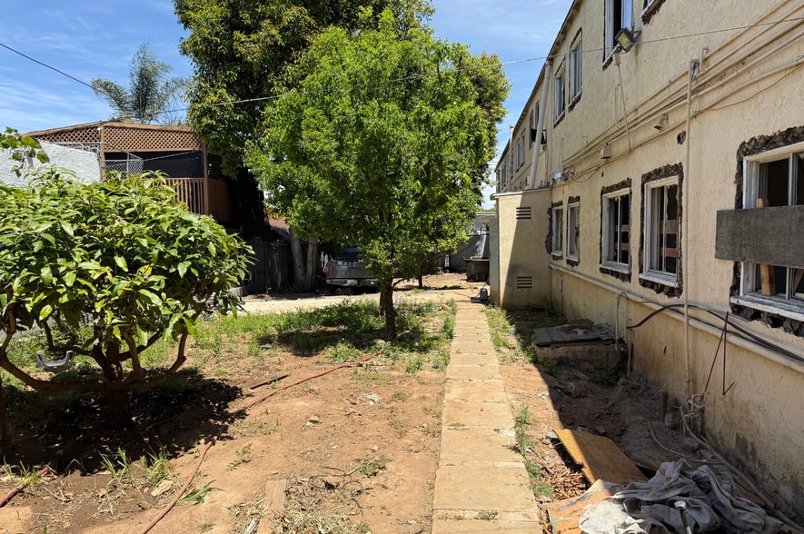 More Photos Of 3494 Main St, San Diego Hotel For Sale