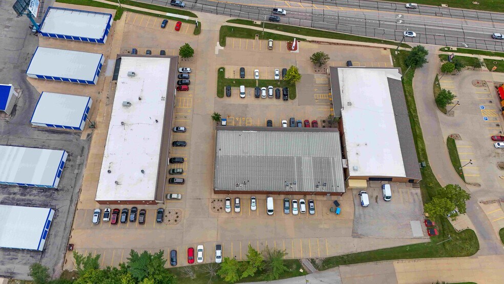 More Photos Of 290-298 Blairs Ferry Rd NE, Cedar Rapids Storefront Retail Office For Sale