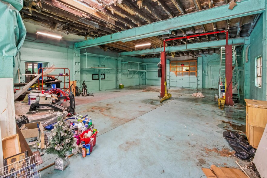 More Photos Of 344 Indian Ave, Bridgeton Auto Repair For Sale