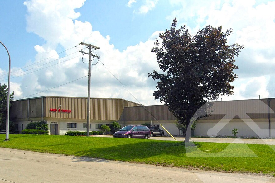 Primary Photo Of 12642 Richfield Ct, Livonia Manufacturing For Lease
