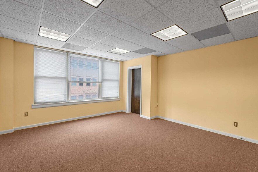 More Photos Of 1420 Prince St, Alexandria Office For Lease