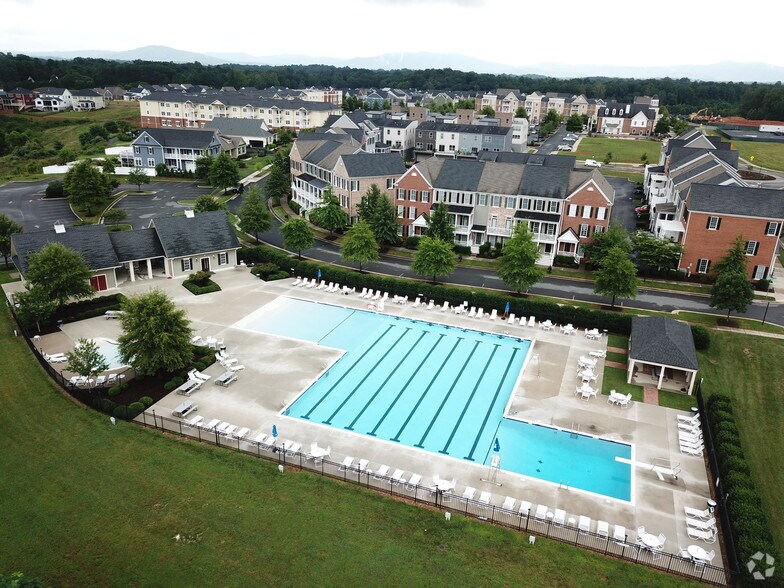 More Photos Of 1005 Heathercroft Cir, Crozet Apartments For Lease