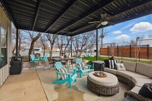 More Photos Of 11983 Cleveland Gibbs Rd, Roanoke Flex For Lease