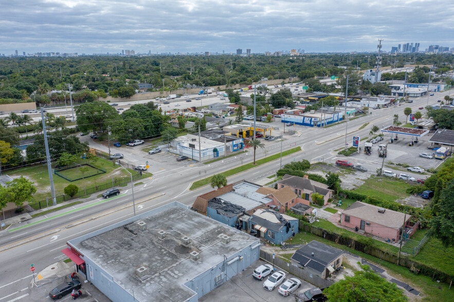 More Photos Of 10150 NW 7th Ave, Miami Office For Sale