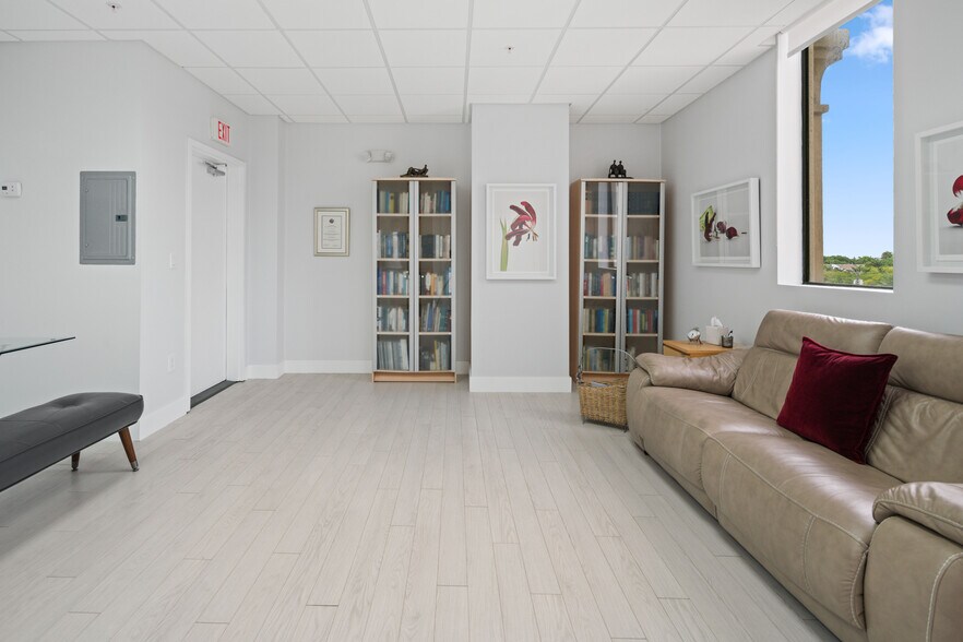 More Photos Of 1805 Ponce de Leon Blvd, Coral Gables Medical For Sale