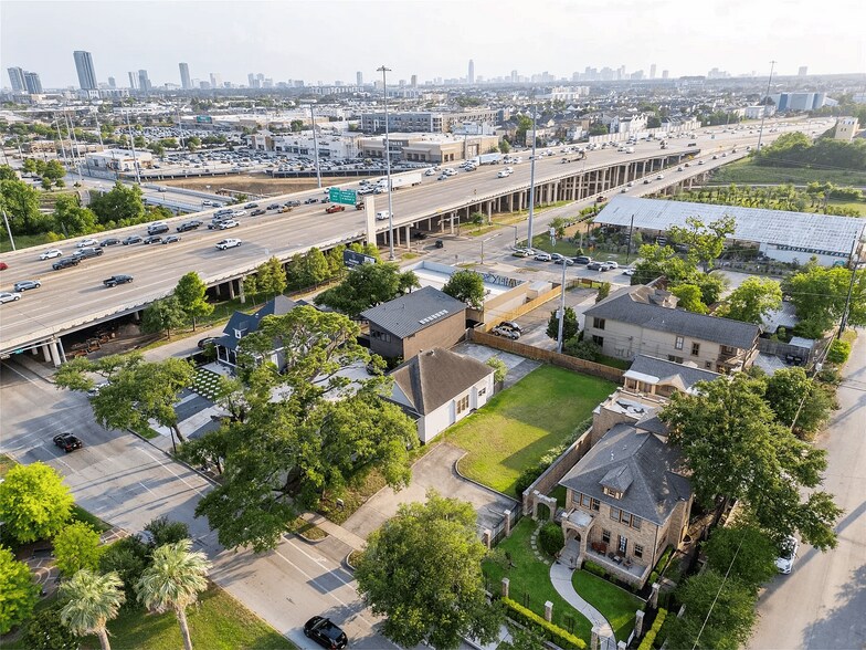 More Photos Of 333 Heights Blvd, Houston Land For Sale