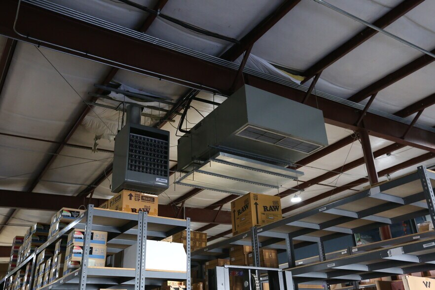 More Photos Of 3042 Matlock Dr NW, Kennesaw Warehouse For Sale