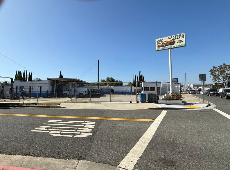 More Photos Of 2258 Lomita Blvd, Lomita Auto Repair For Lease