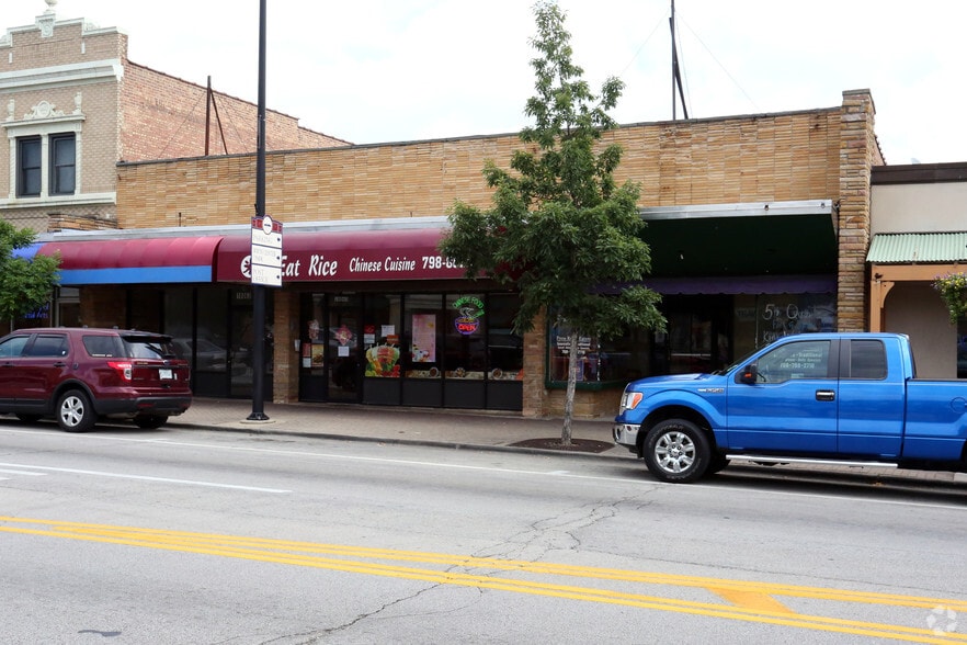 More Photos Of 18063-18065 Dixie Hwy, Homewood Storefront For Lease