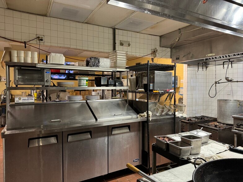 More Photos Of 315 N Bell Blvd, Cedar Park Restaurant For Lease