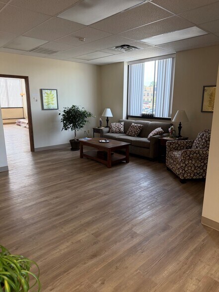 More Photos Of 21 Main St, Lockport Office For Lease