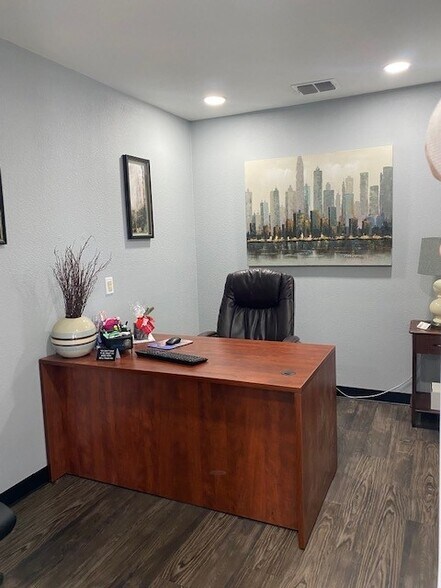 More Photos Of 400 Chisholm Valley Dr, Round Rock Unknown For Lease